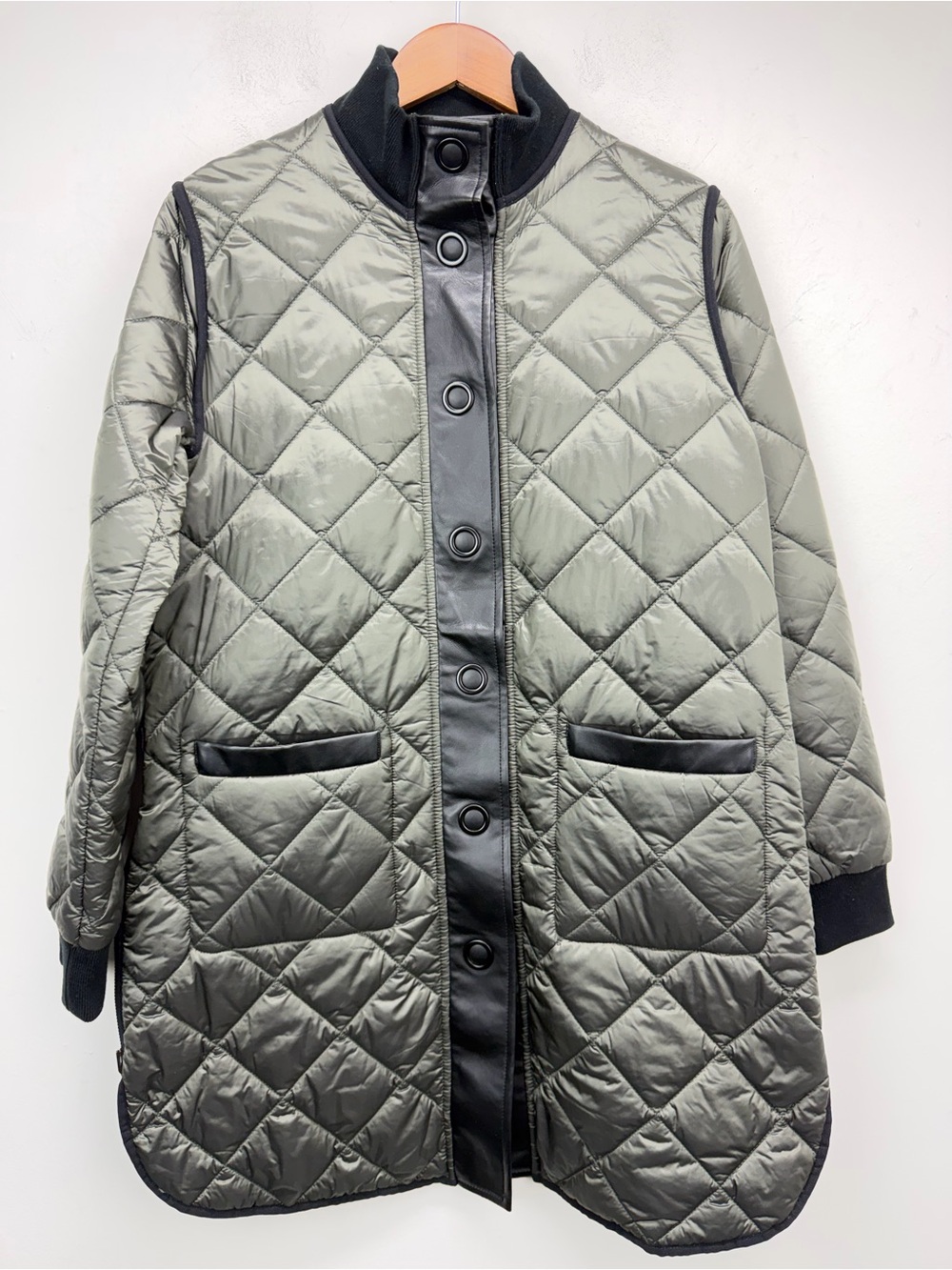 Charlie B size Medium Women’s Spruce Green Reversible Long Quilted Puffer Jacket